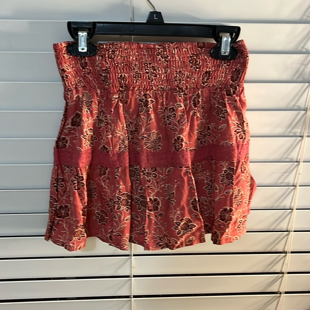 NEVER WORN (could fit a women’s xxs) - Picture 1 of 2